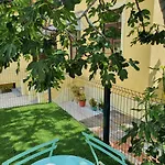 Urban Konukevi 3*