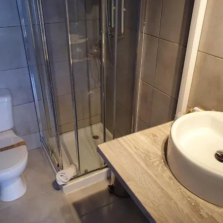 Urban Guest house 3*